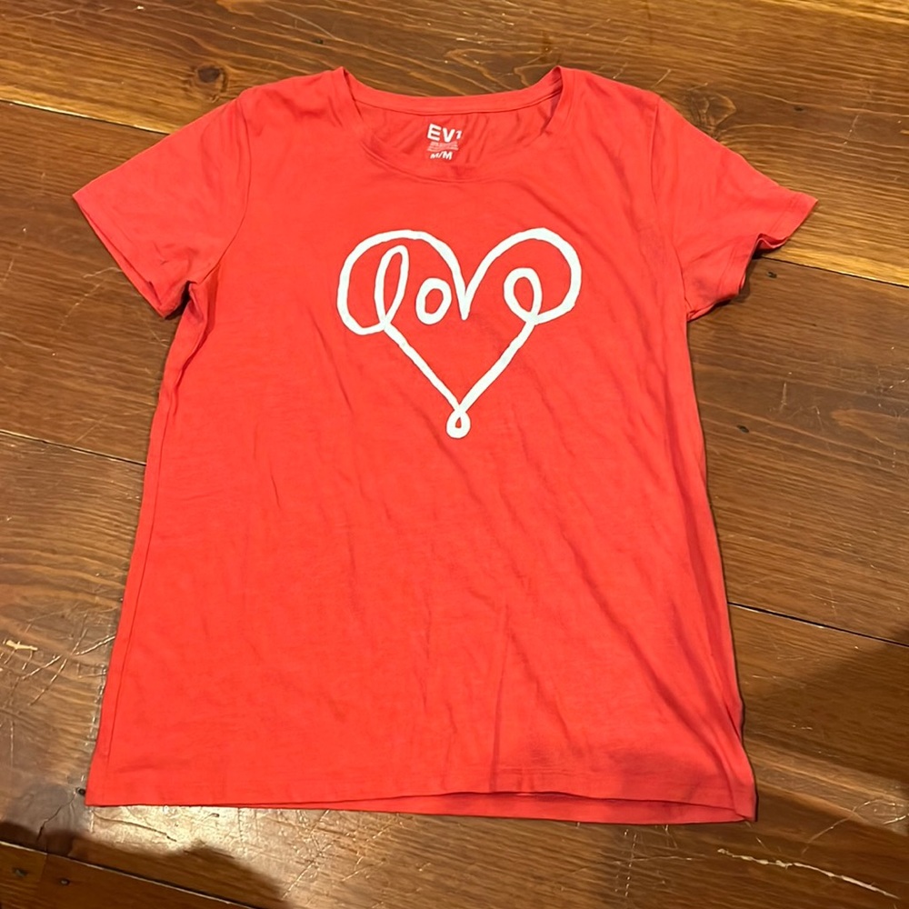 EV1 Love t-shirt size medium
